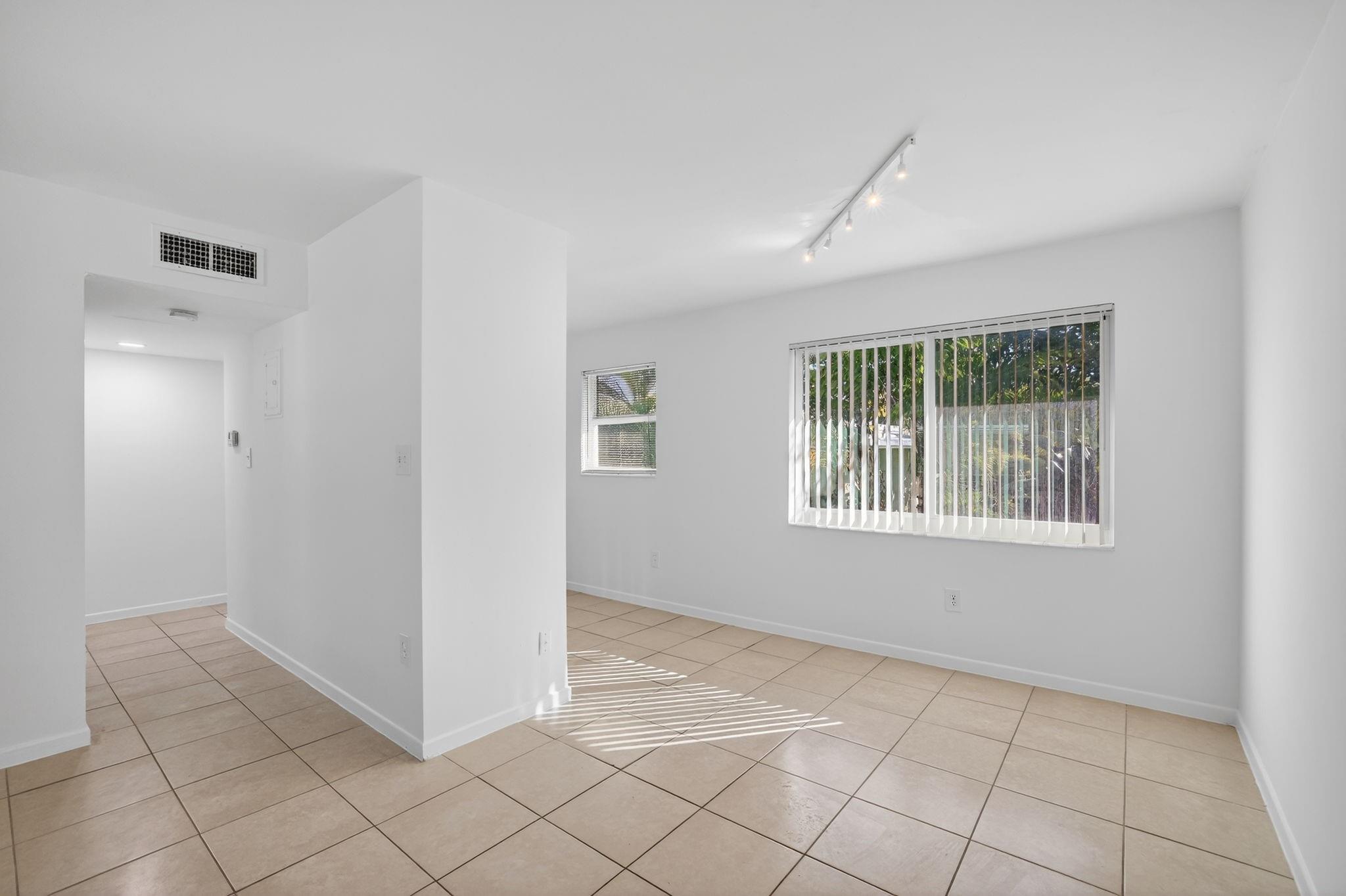 Coral Ridge - Residential Lease