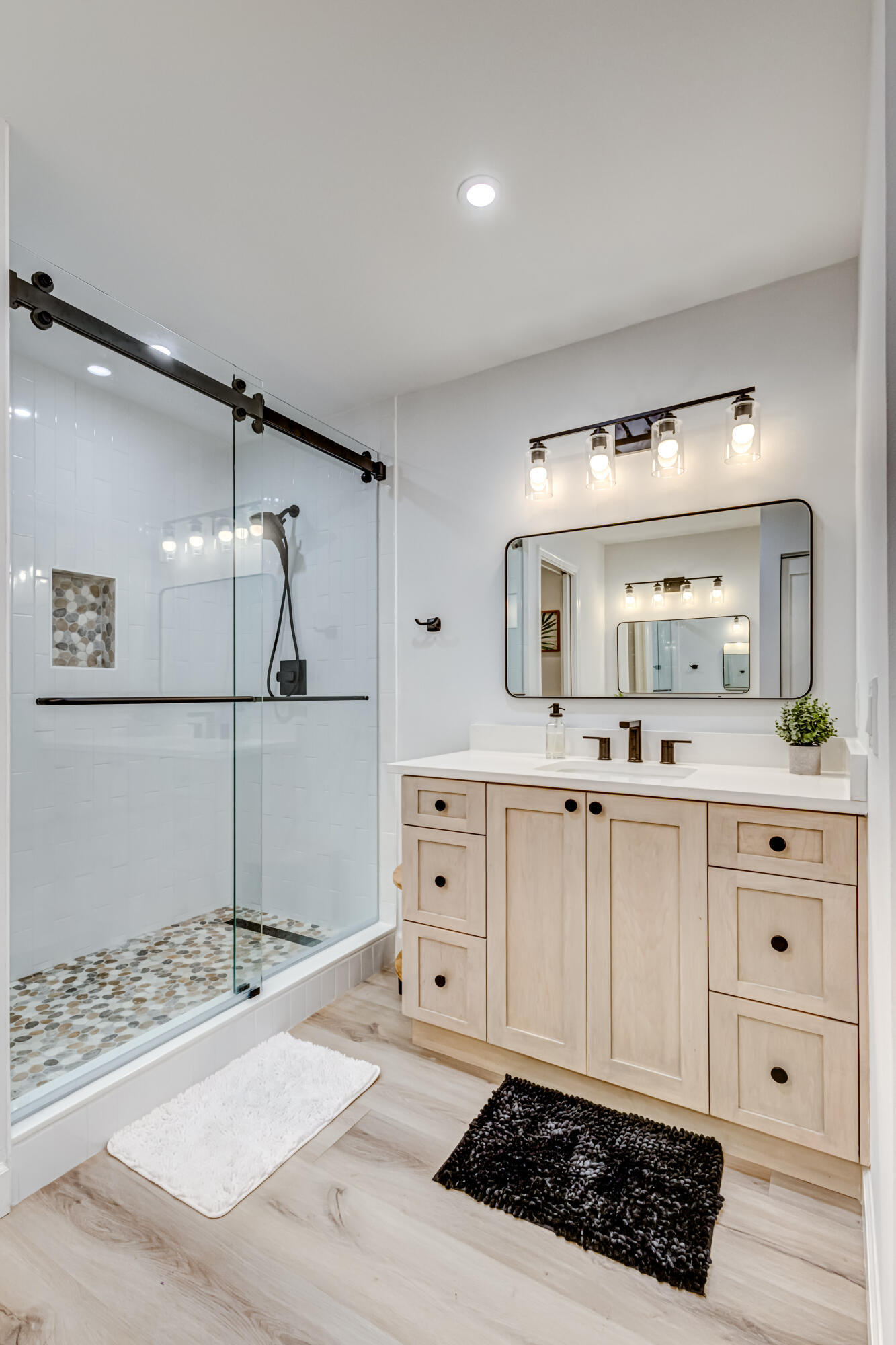 SEA COLONY CONDO - Residential Lease