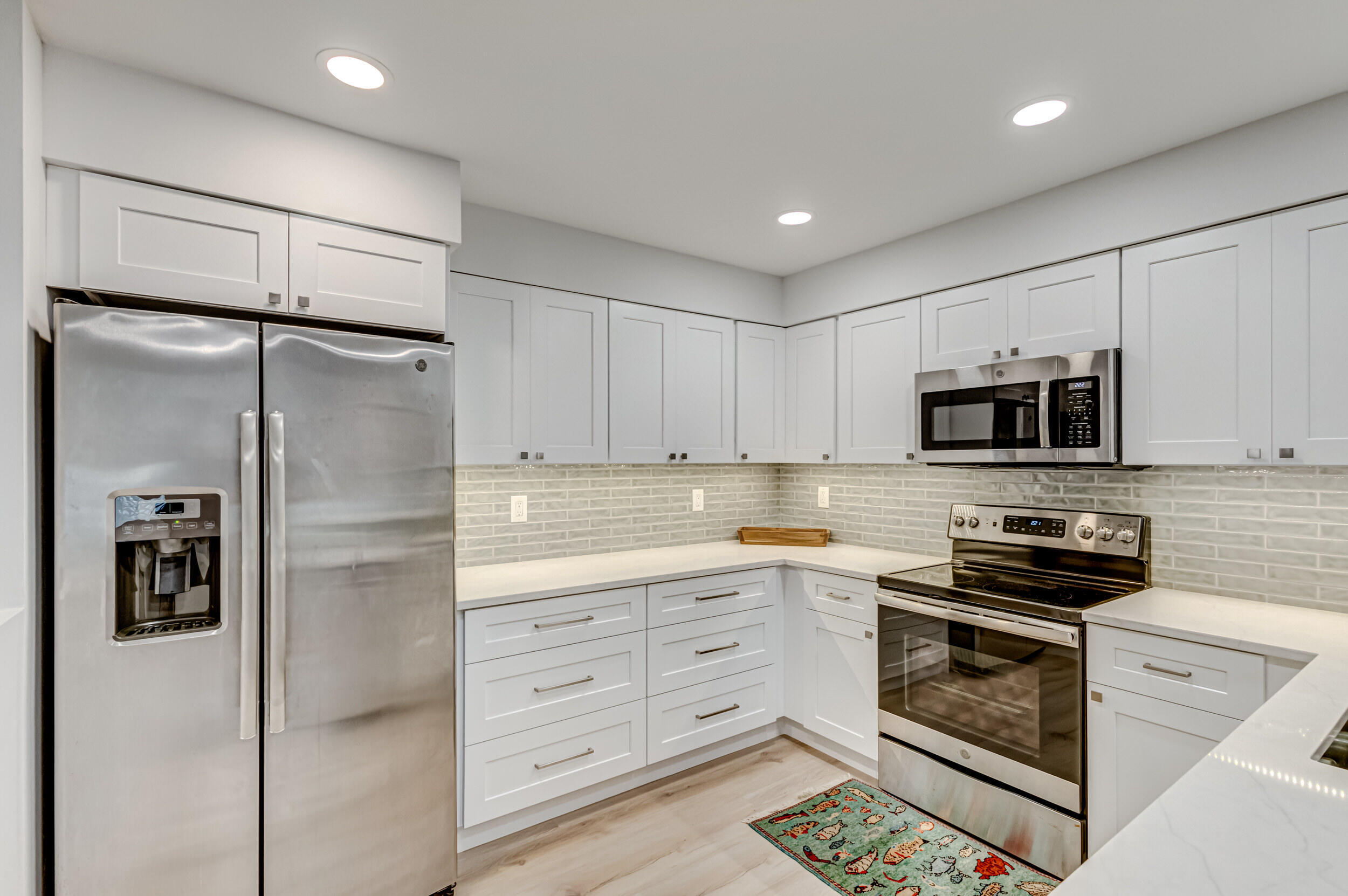 SEA COLONY CONDO - Residential Lease