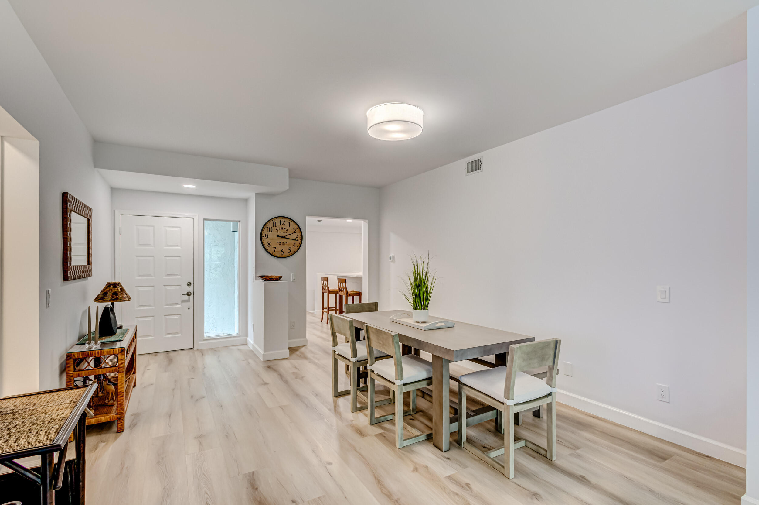 SEA COLONY CONDO - Residential Lease