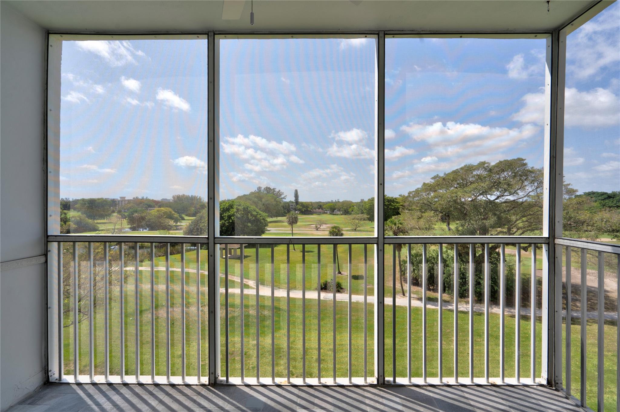 No 8 Palm-Aire Country Cl - Residential Lease