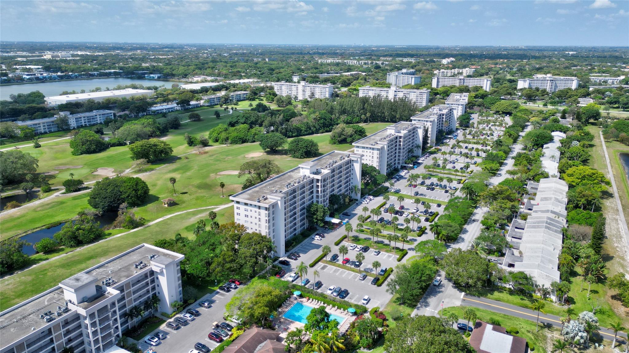 No 8 Palm-Aire Country Cl - Residential Lease