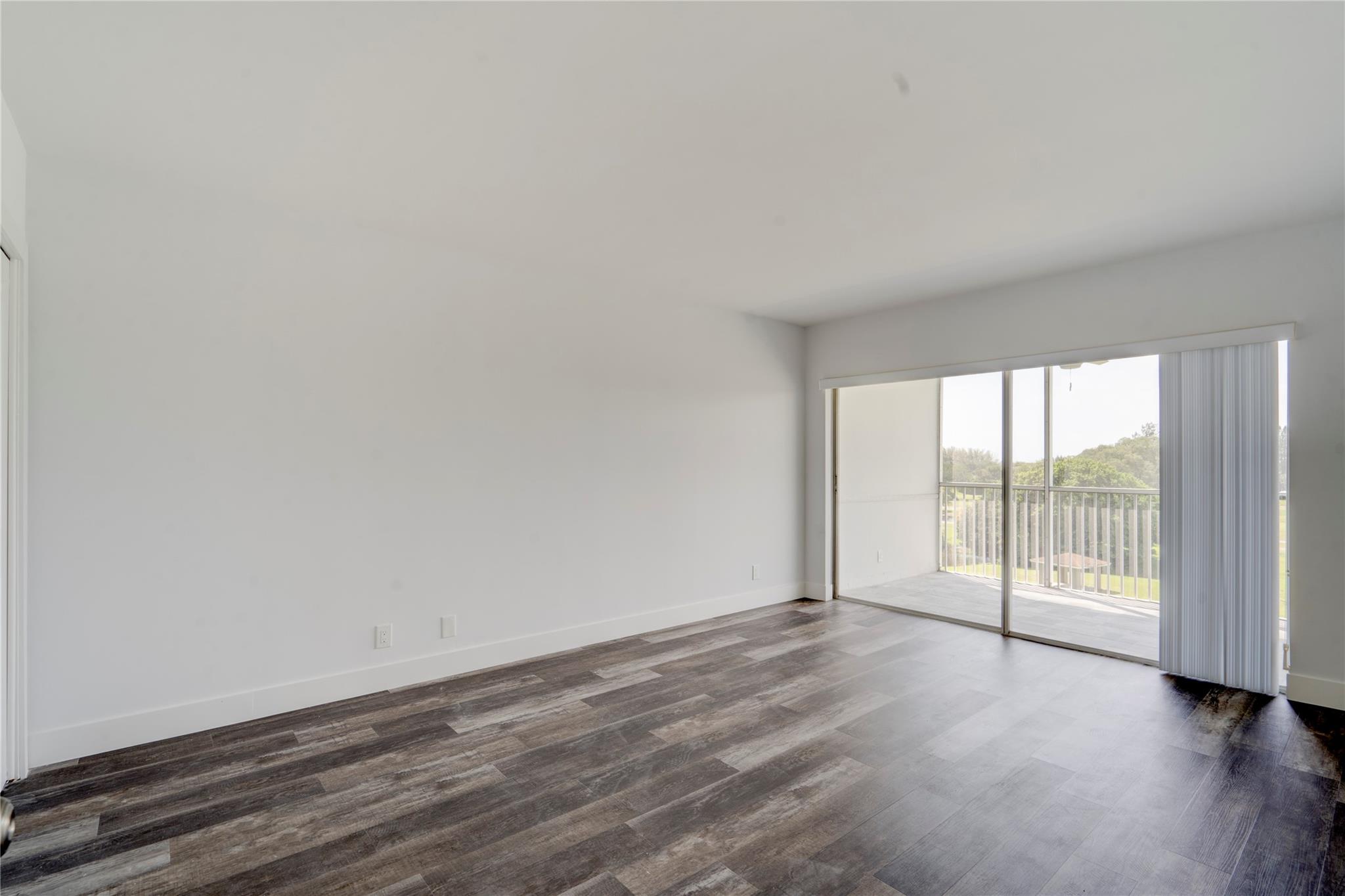 No 8 Palm-Aire Country Cl - Residential Lease