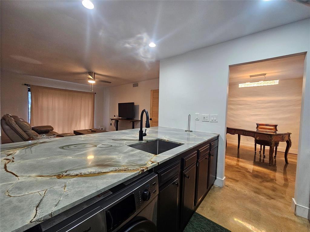 825 NW 13th Street 110