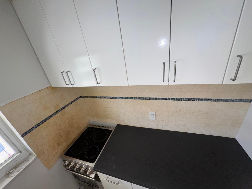 CASA DE PLAYA OF LAKE WORTH CONDO - Residential Lease