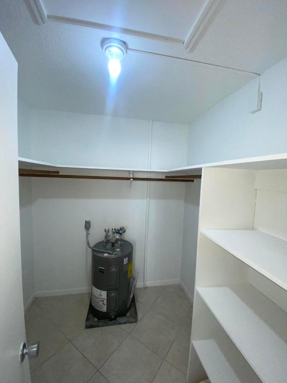 CASA DE PLAYA OF LAKE WORTH CONDO - Residential Lease