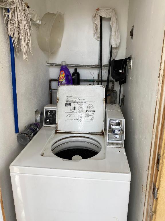 CASA DE PLAYA OF LAKE WORTH CONDO - Residential Lease