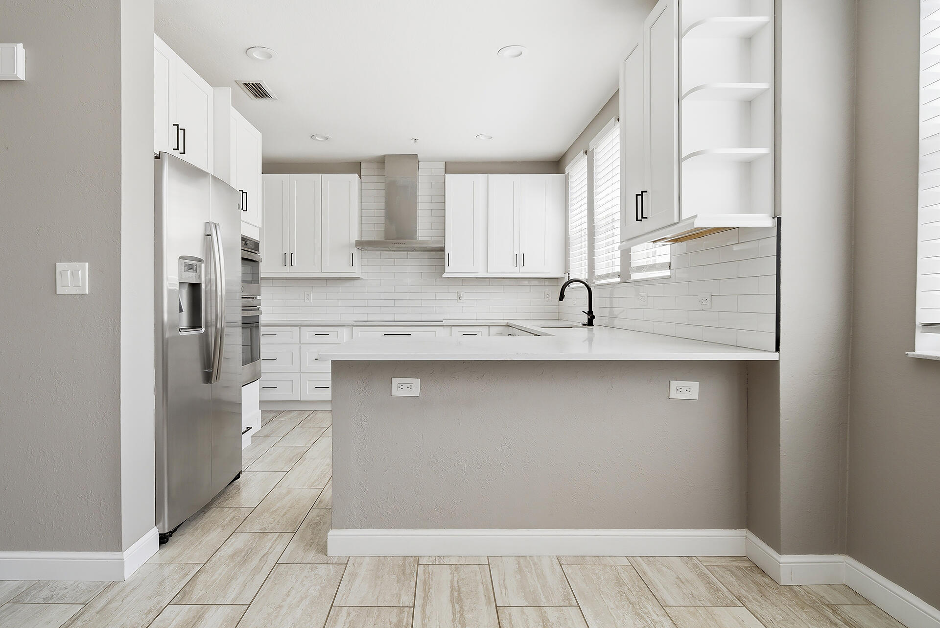 CITYSIDE CONDO - Residential