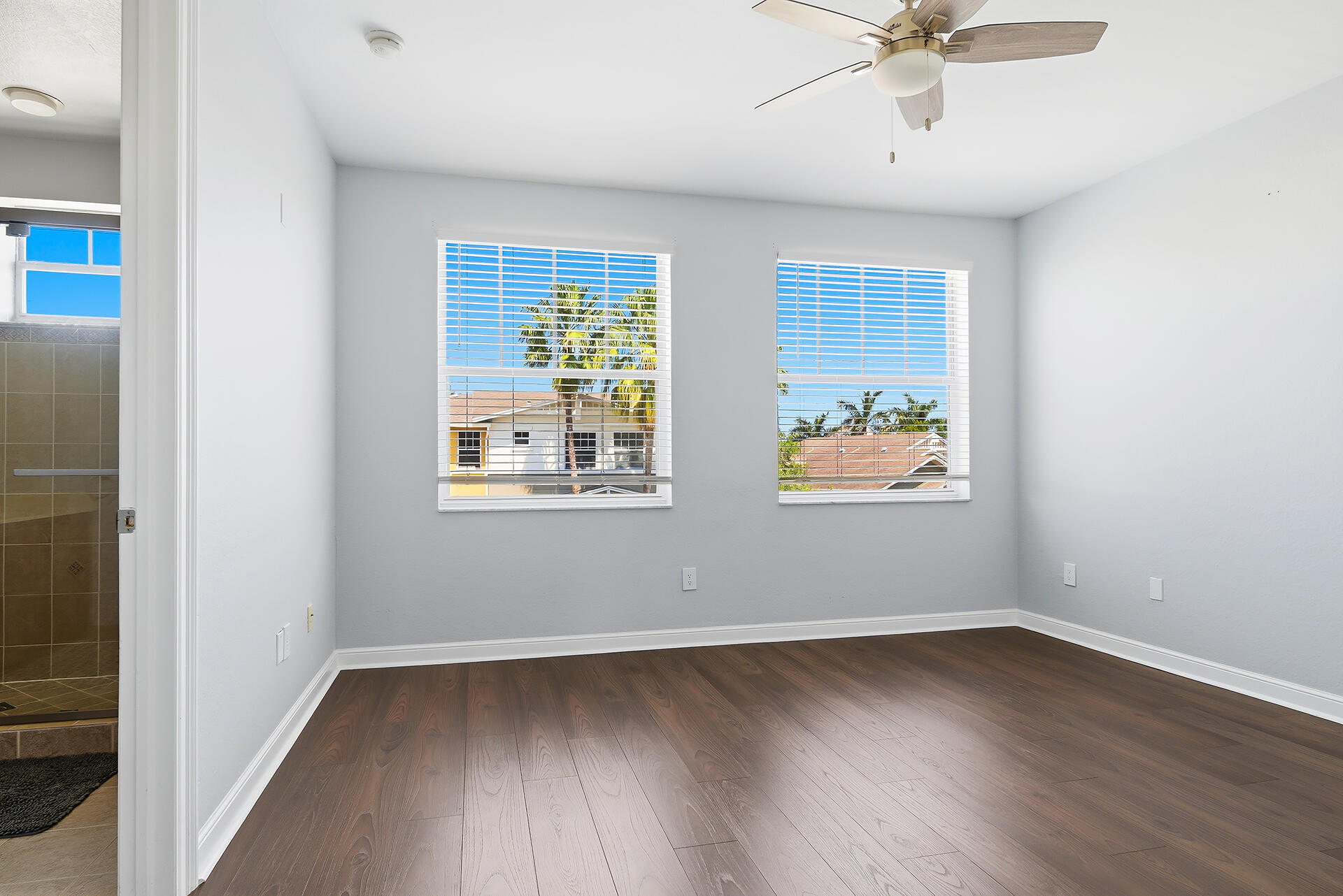 CITYSIDE CONDO - Residential