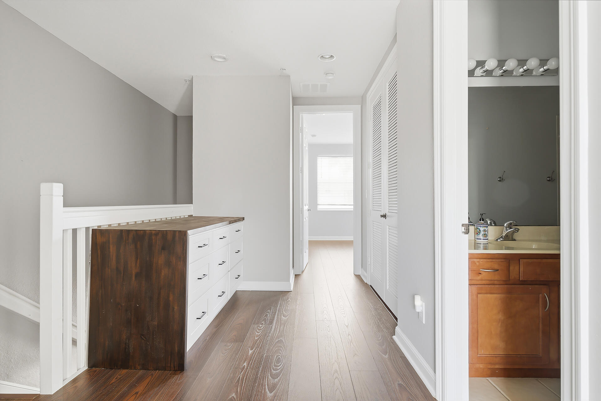 CITYSIDE CONDO - Residential