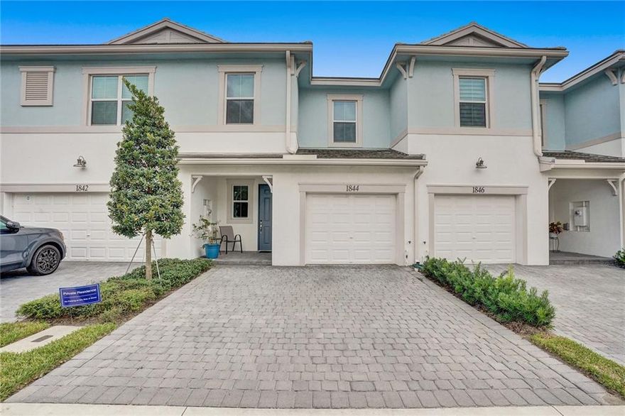 2020 construction! 3 bedroom 2.5 bath townhome with a 1 car garage. Bright and open first floor living area with plenty of natural light. Kitchen boasts quartz countertops, stainless steel appliances and wood cabinetry. 3 bedrooms plus loft on the second level. Spacious primary suite with walk-in closet and primary bath has dual sink and walk-in shower. Big laundry room with storage. Impact windows and doors. Amenities include pool, fitness center and play area. Close to highways, shopping, dining, and entertainment.