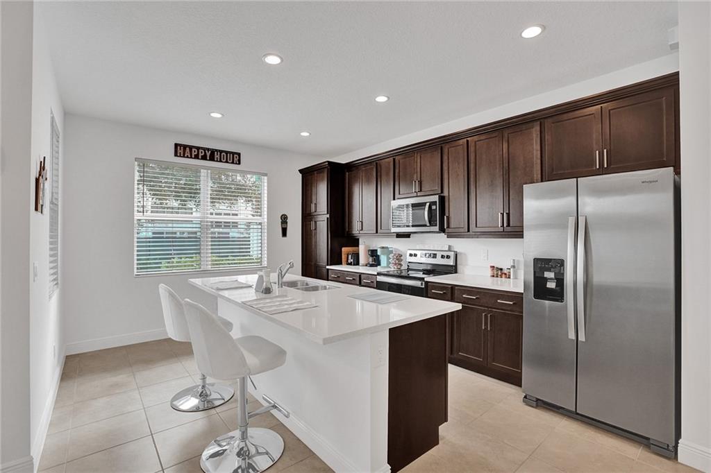 SANDPIPER POINTE - Residential