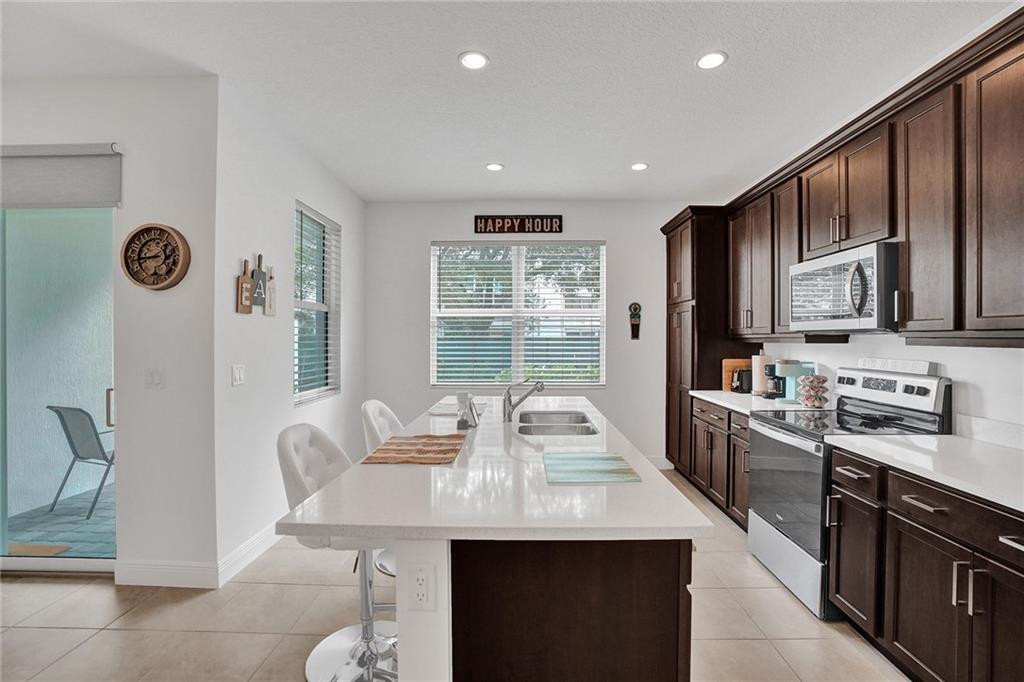 SANDPIPER POINTE - Residential