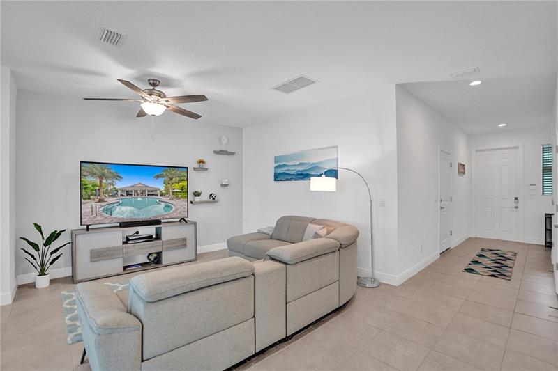 SANDPIPER POINTE - Residential