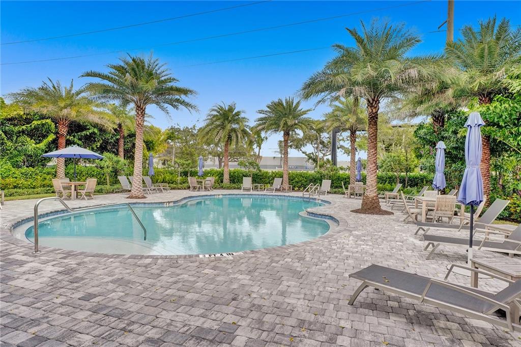 SANDPIPER POINTE - Residential