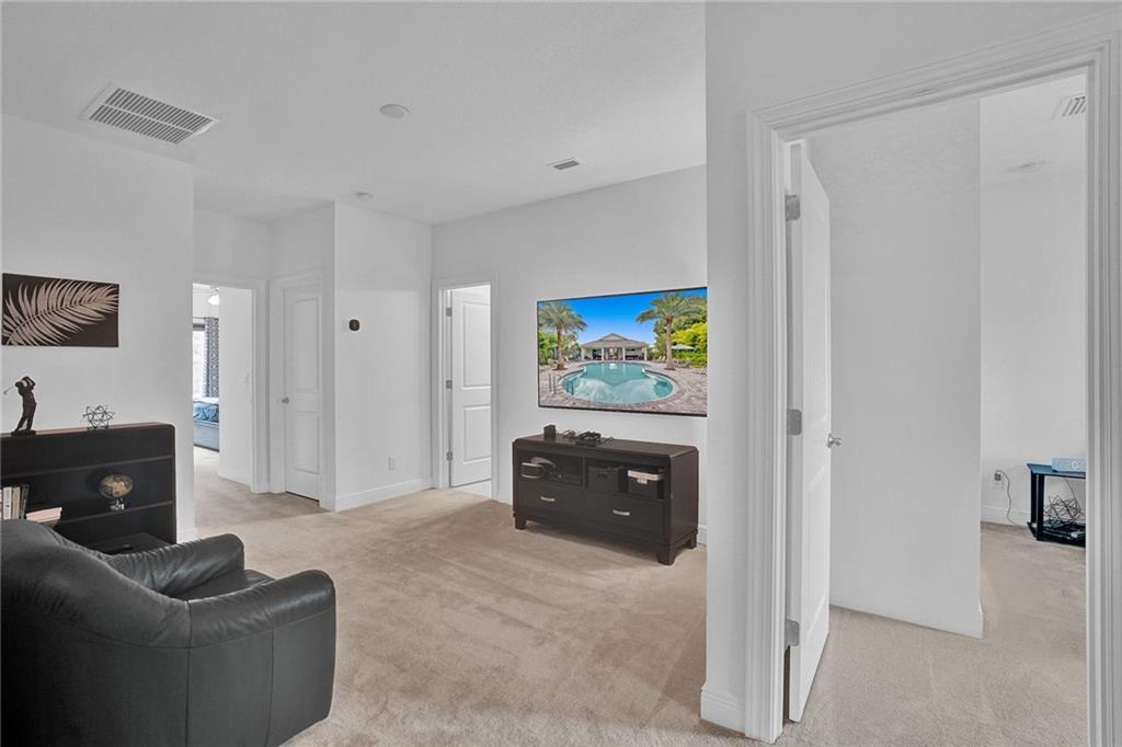 SANDPIPER POINTE - Residential