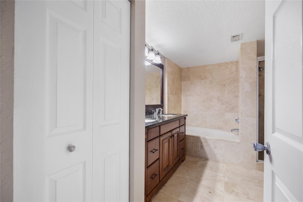 THE BELMONT AT NORTH LAUD - Residential