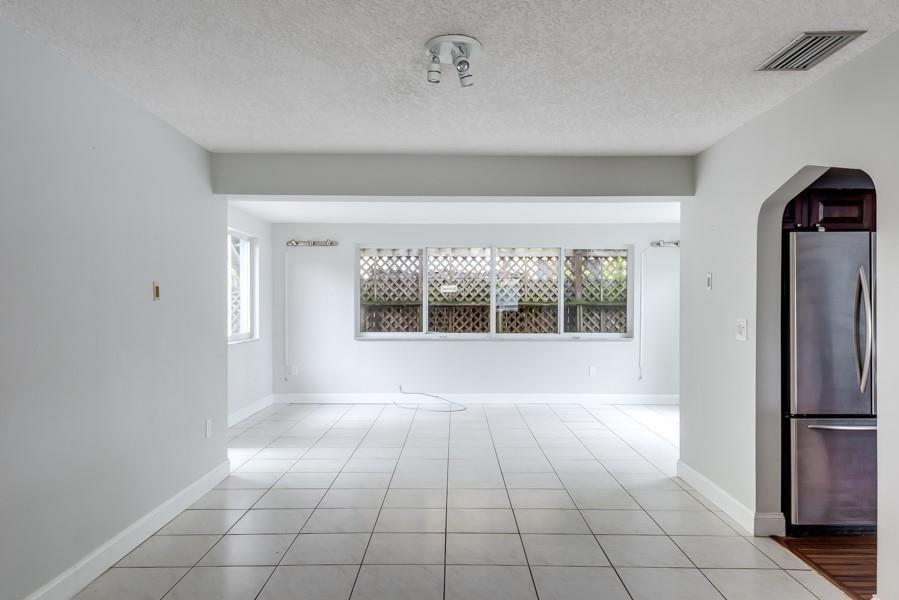 Hollywood Lakes Sec 1-32 - Residential