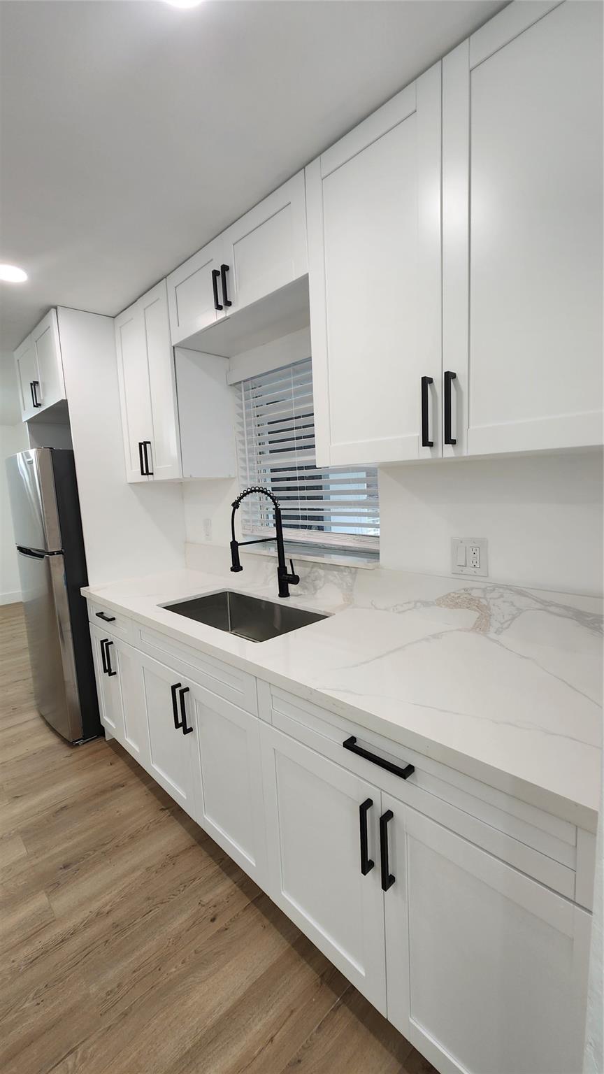 Bonnie Loch Sec 1 51-5 B - Residential Lease