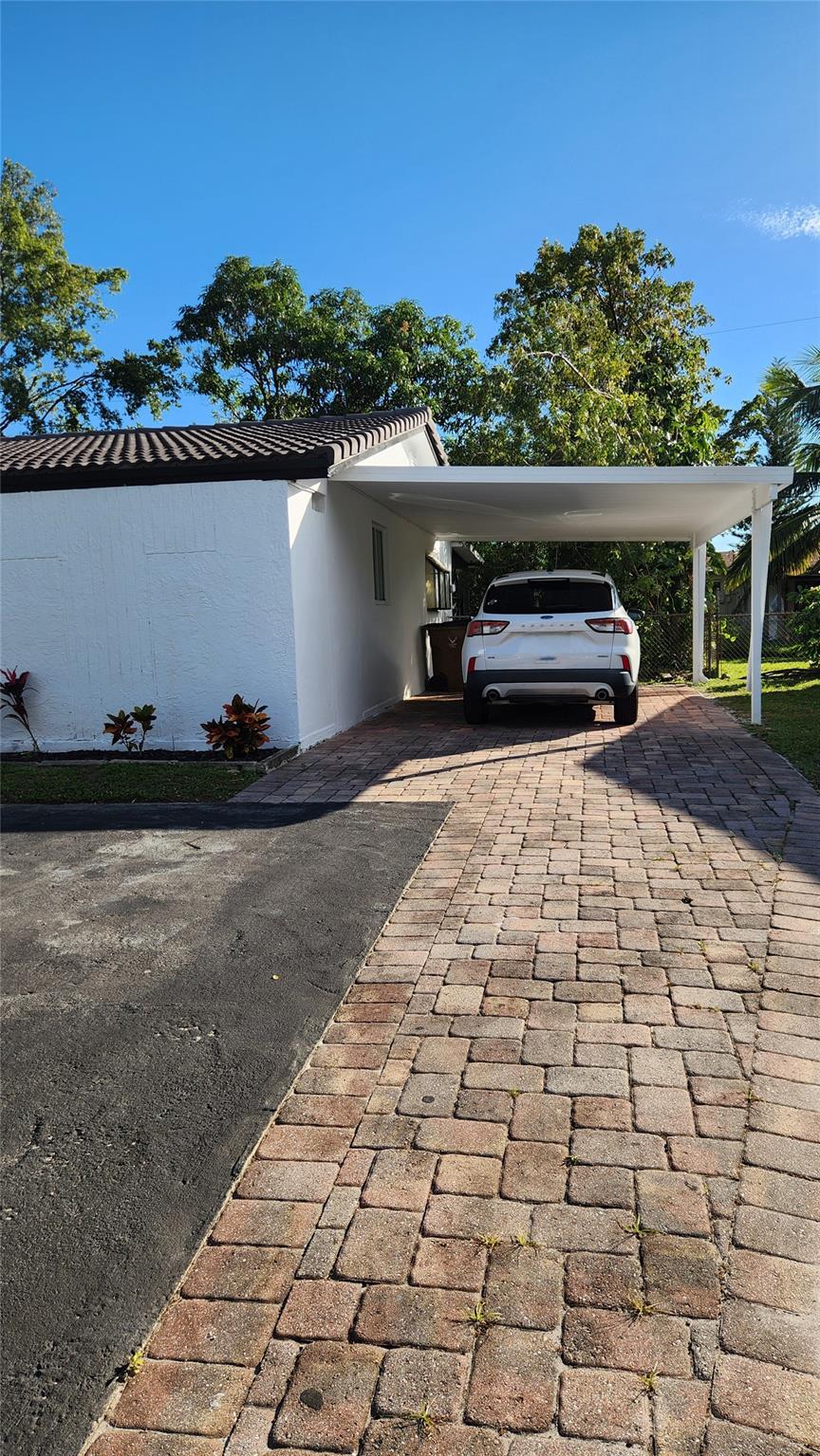 Bonnie Loch Sec 1 51-5 B - Residential Lease