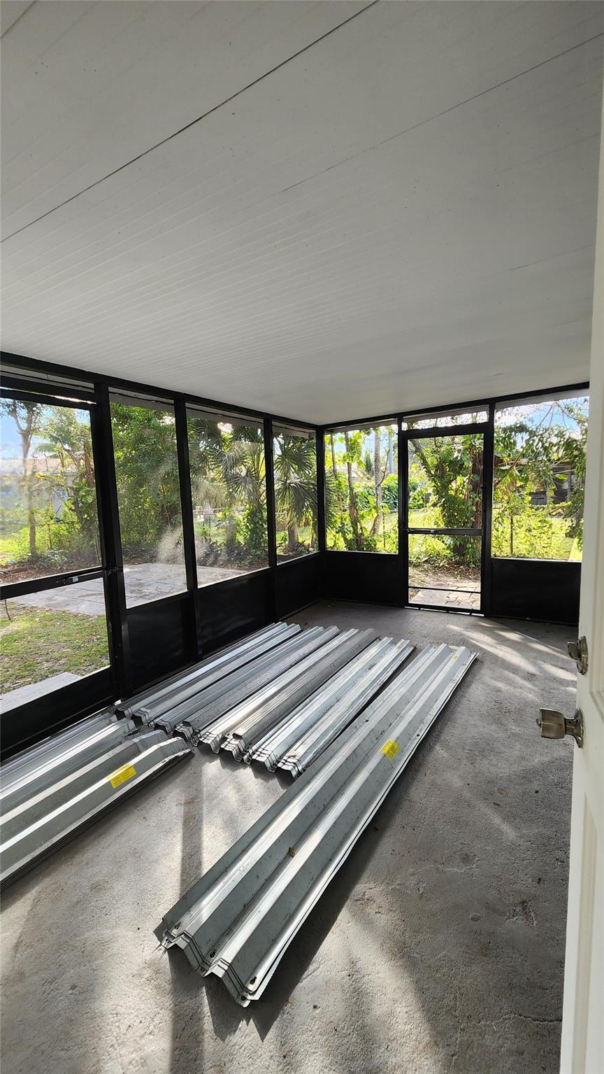 Bonnie Loch Sec 1 51-5 B - Residential Lease