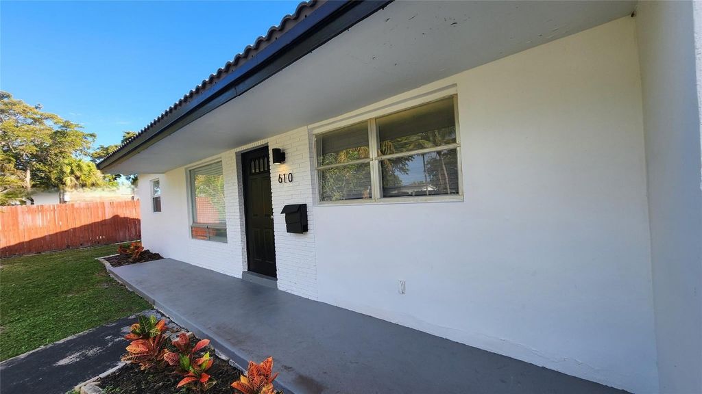 Photo of 610 NW 38th Court, Deerfield Beach, FL 33064 (MLS # F10542968)