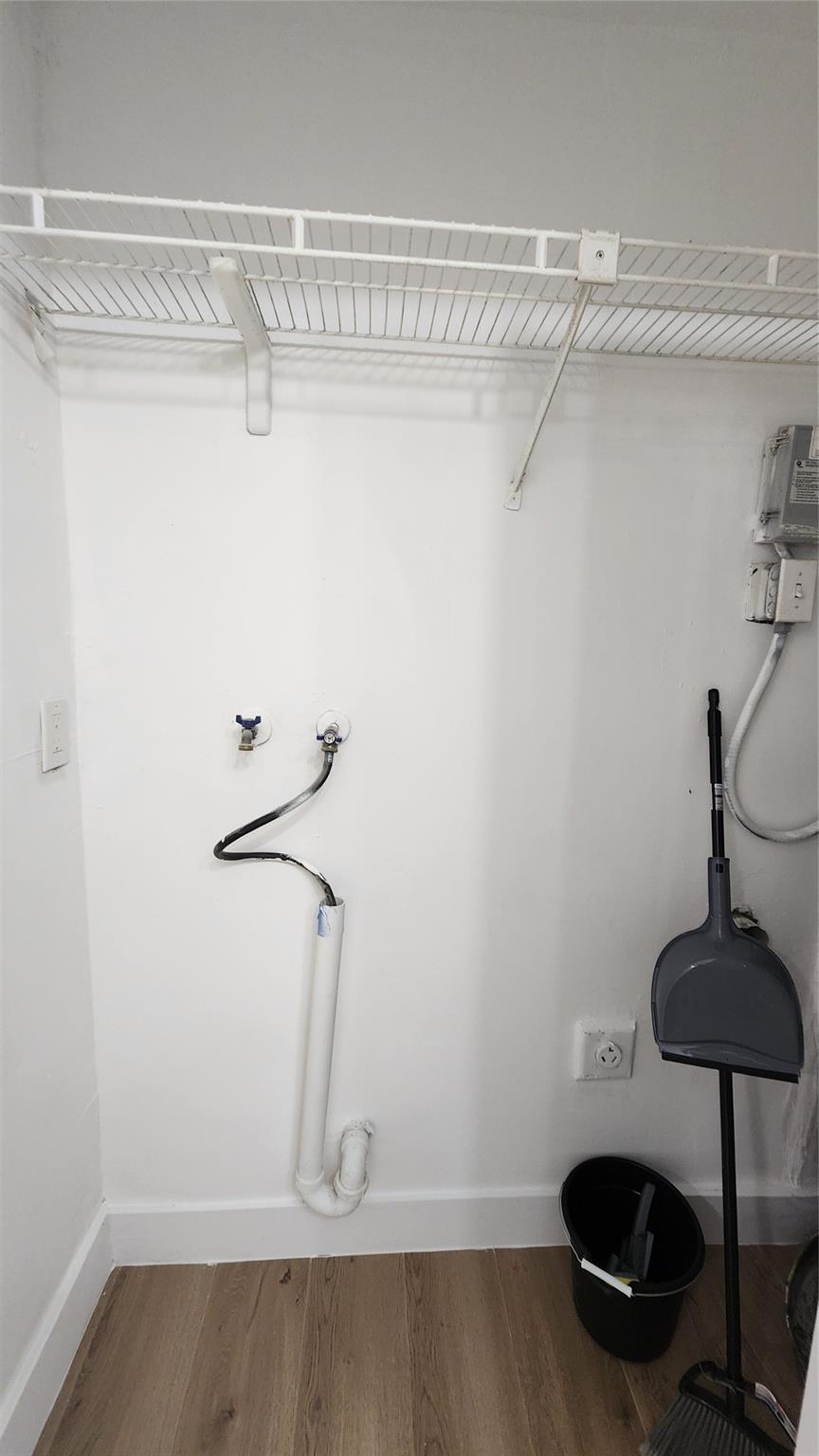 Bonnie Loch Sec 1 51-5 B - Residential Lease