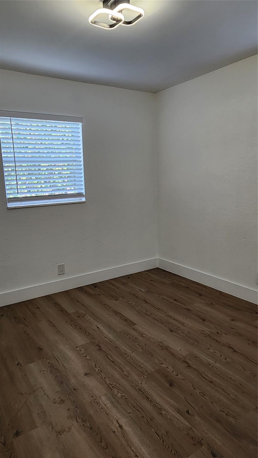 Bonnie Loch Sec 1 51-5 B - Residential Lease