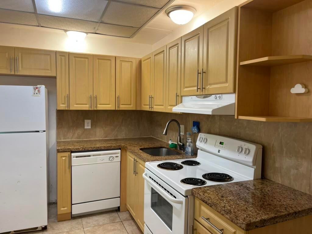 480 NW 20th Street NW 2120