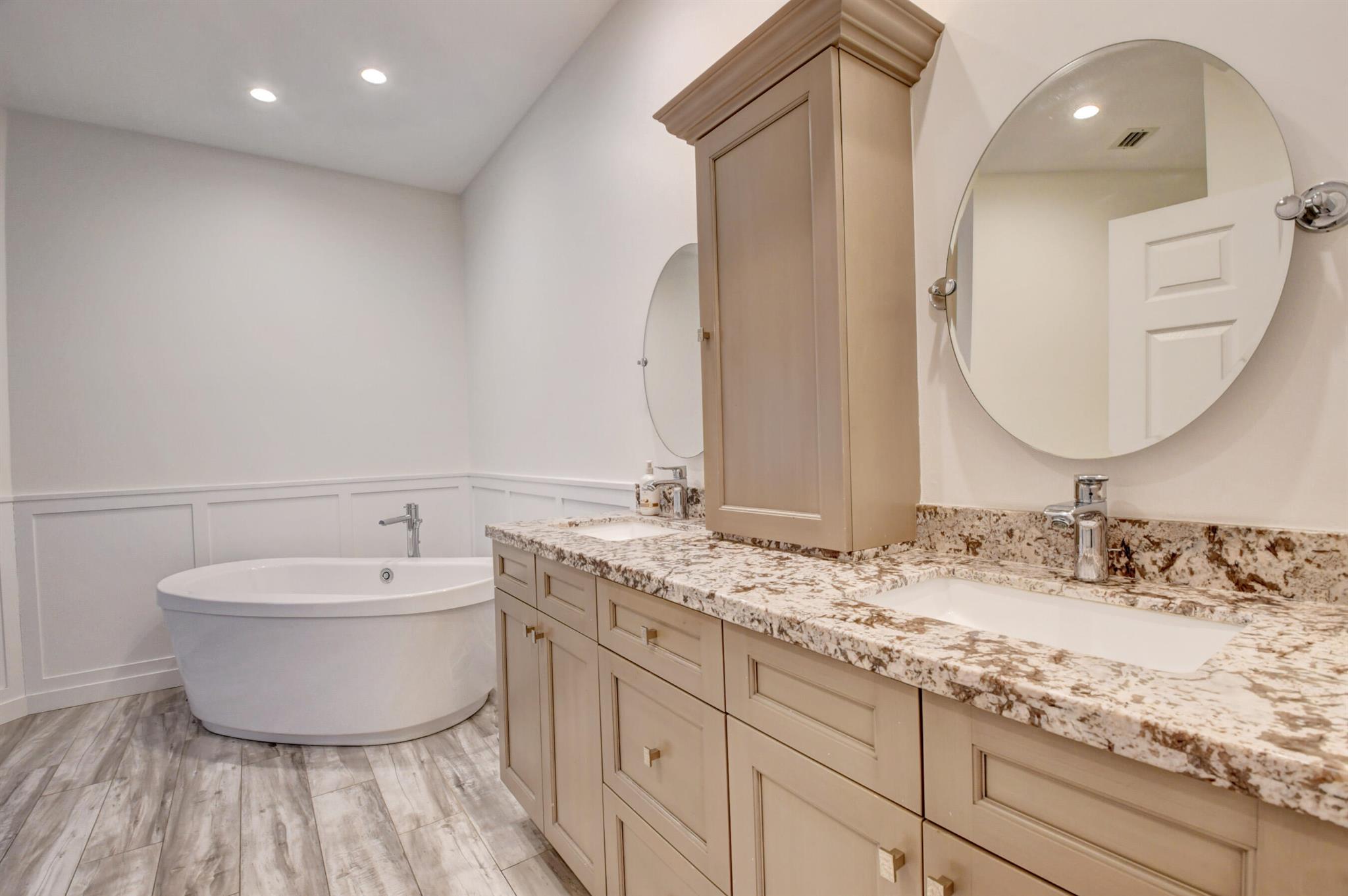 OAK RUN - Residential