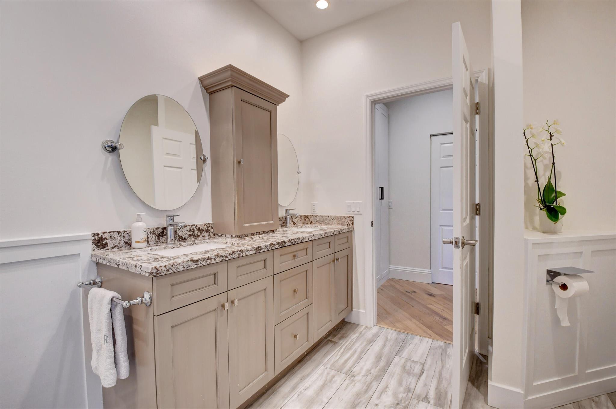 OAK RUN - Residential