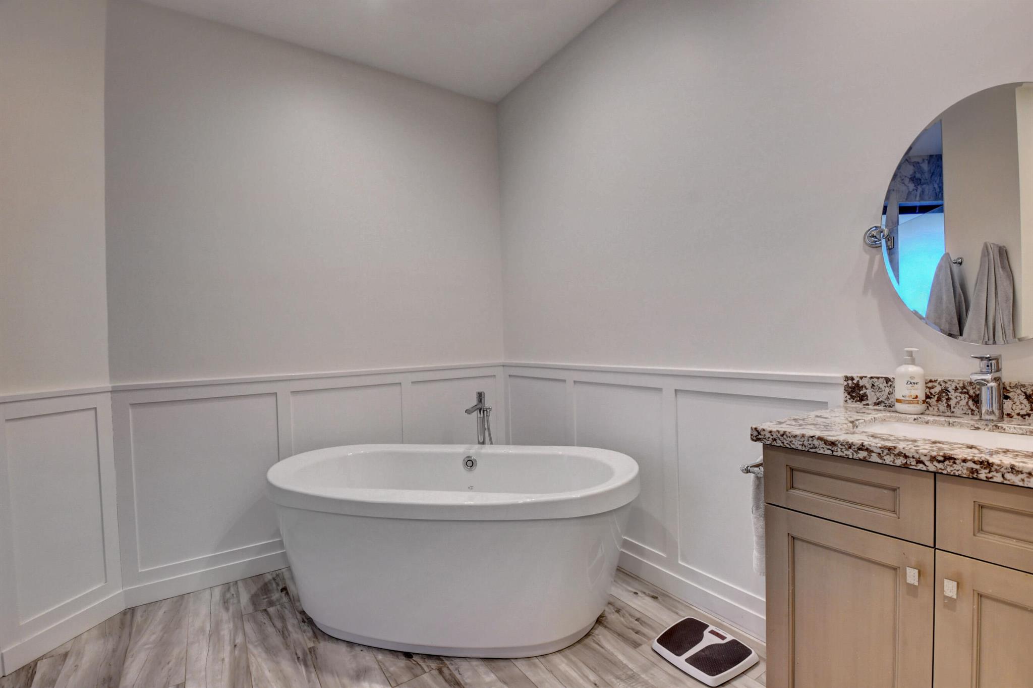 OAK RUN - Residential