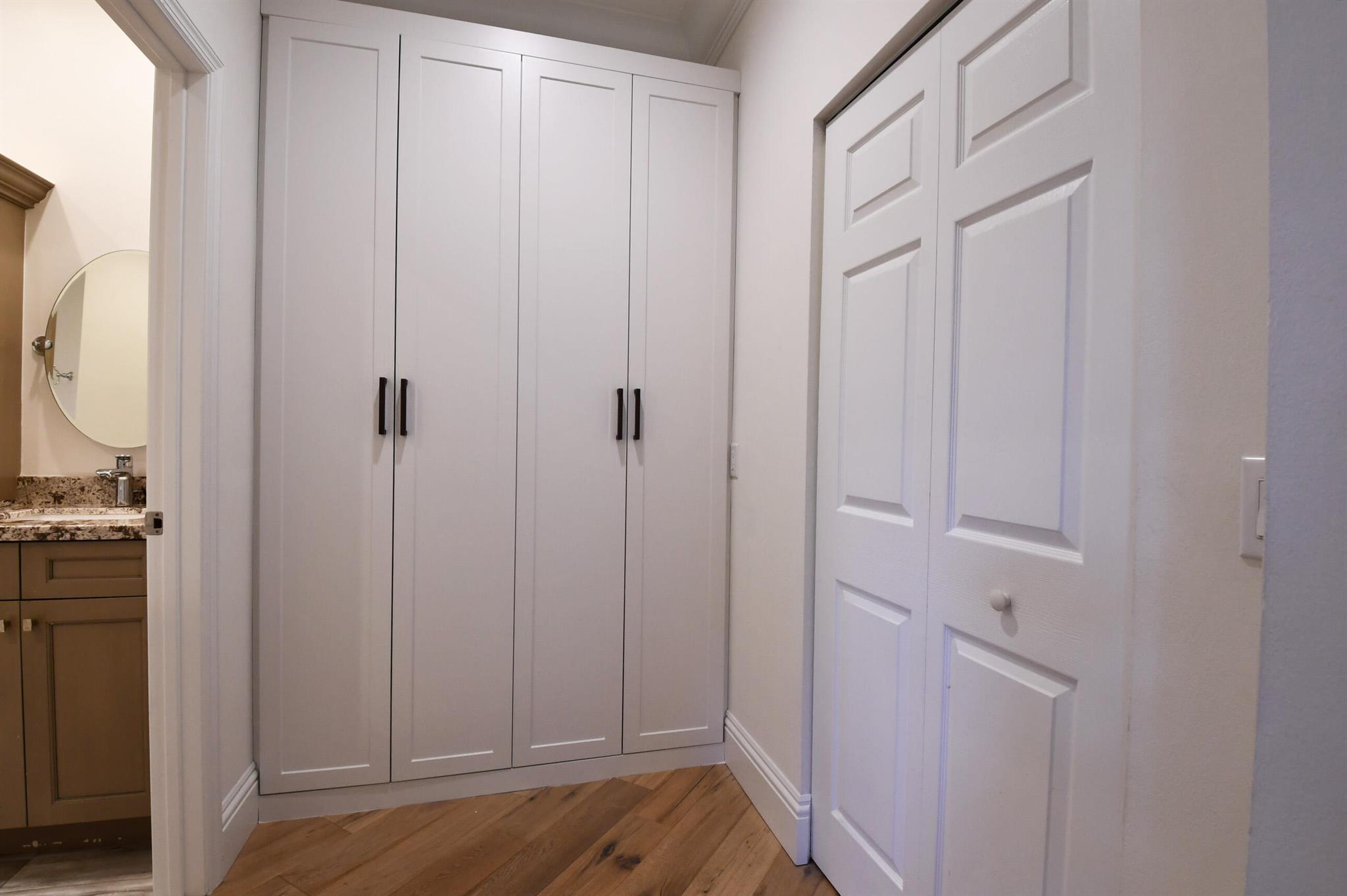 OAK RUN - Residential