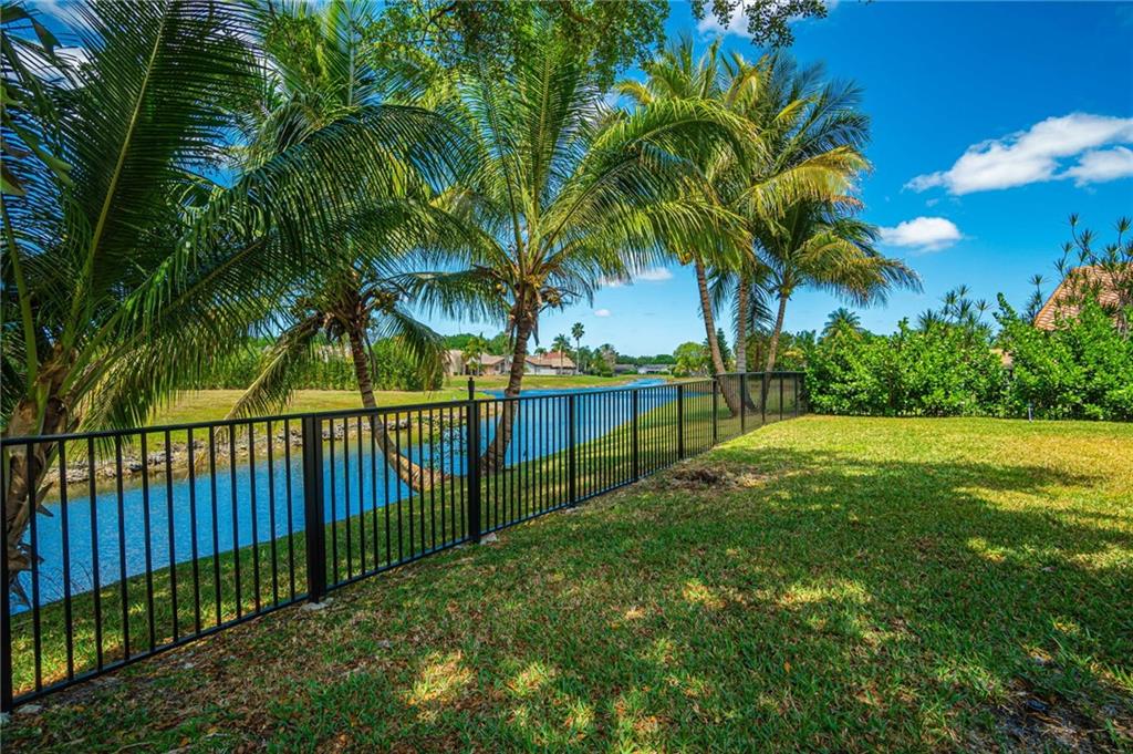 Pine Ridge 112-37 B - Residential