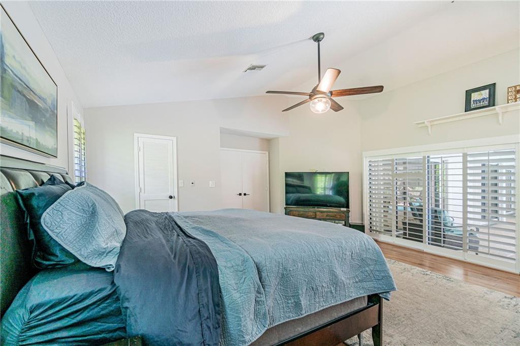 Pine Ridge 112-37 B - Residential
