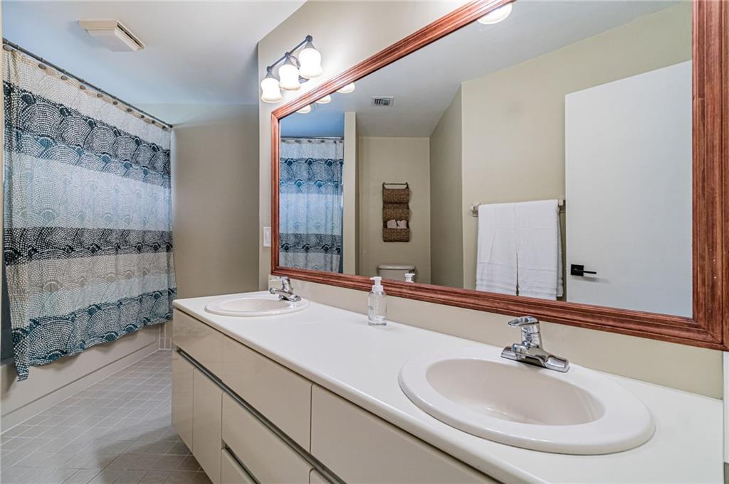 Pine Ridge 112-37 B - Residential