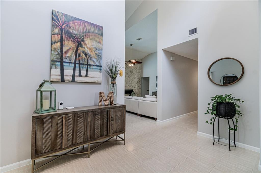 Pine Ridge 112-37 B - Residential