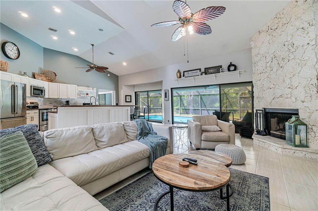Pine Ridge 112-37 B - Residential