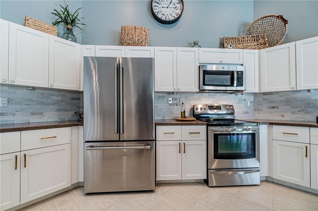 Pine Ridge 112-37 B - Residential