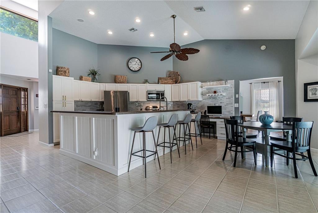 Pine Ridge 112-37 B - Residential