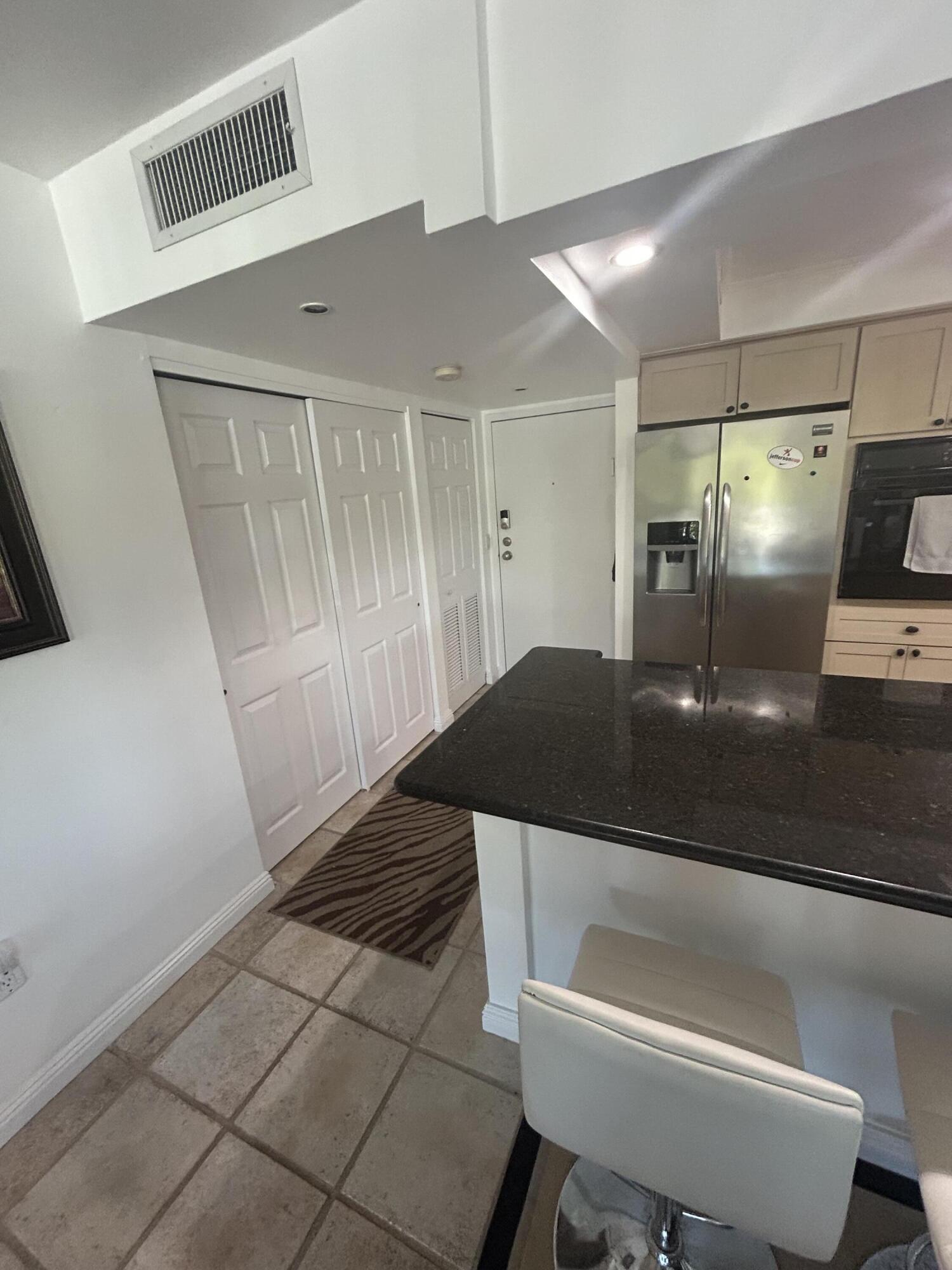 RIVER REACH CONDOMINIUM IV - Residential