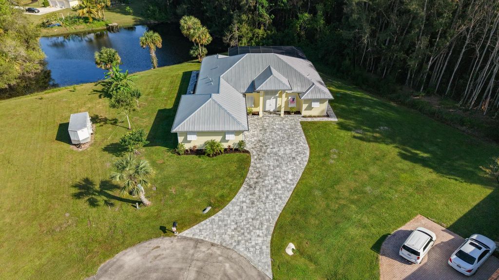 Photo of 1530 Pineburke Lane, Fort Pierce, FL 34947 (MLS # R11039945)