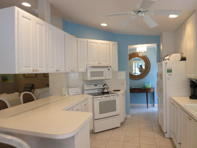 DOUBLE TREE, LOST LAKE - Residential Lease