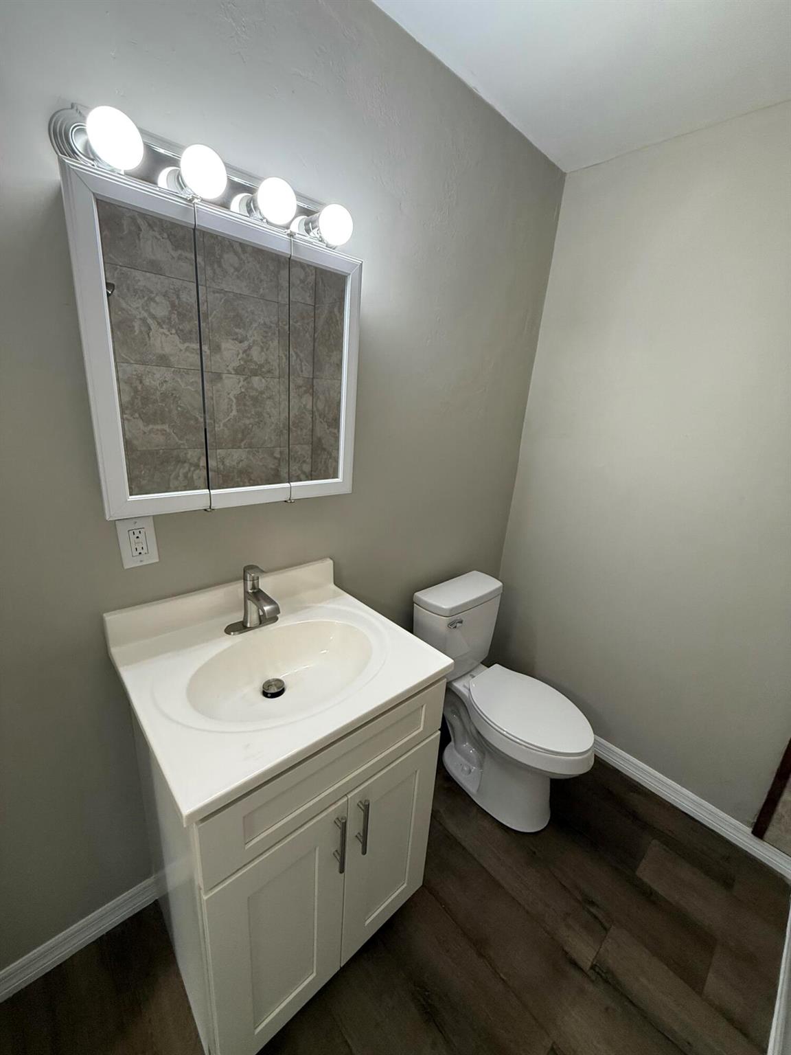 BEVERLY PARK B G IN - Residential