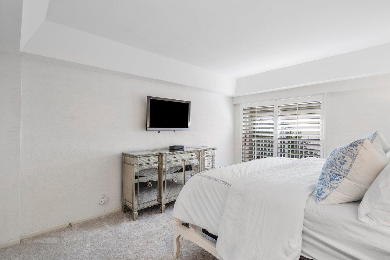 THREE FIFTY CONDO - Residential Lease