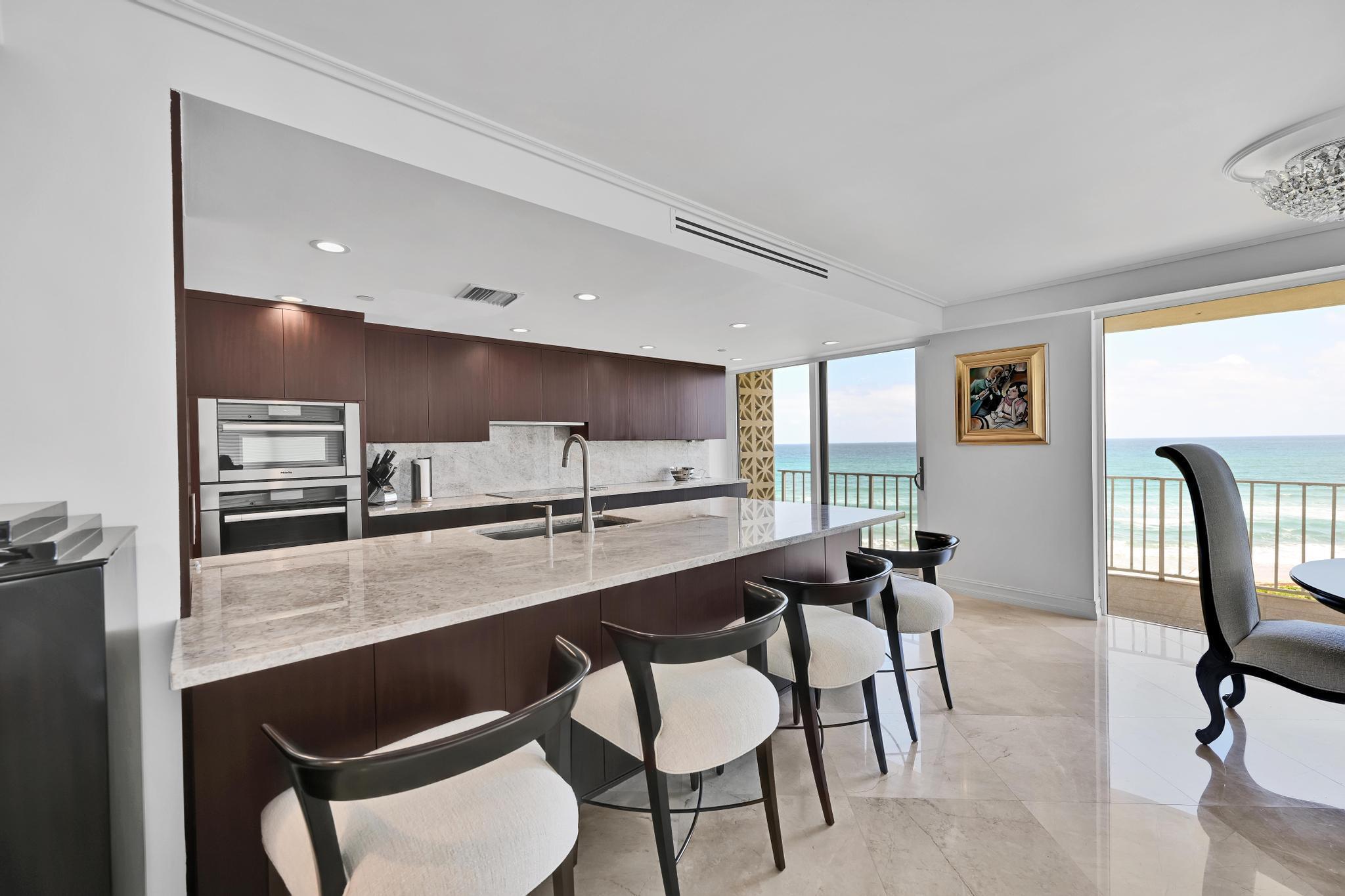 ATRIUMS OF PALM BEACH CON - Residential