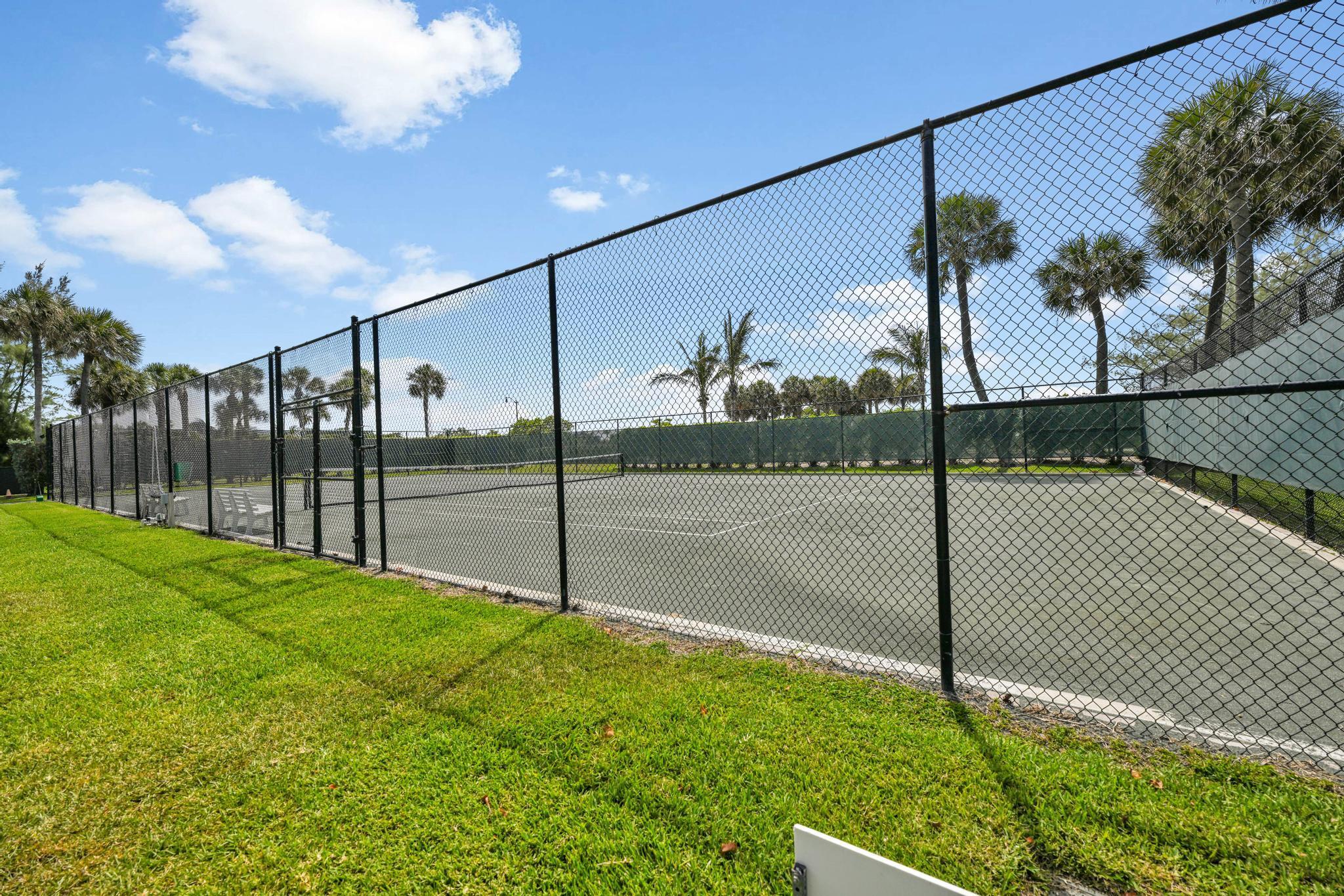 ATRIUMS OF PALM BEACH CON - Residential