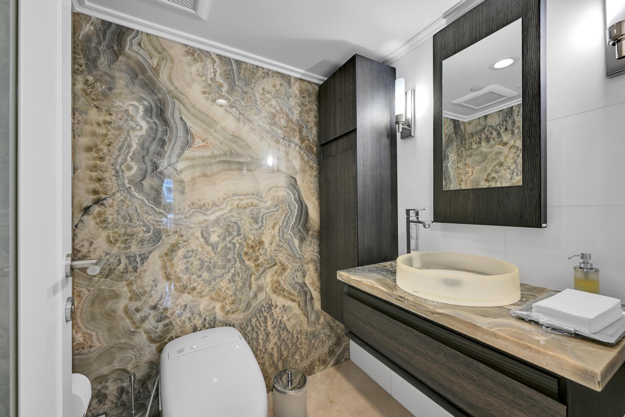 ATRIUMS OF PALM BEACH CON - Residential