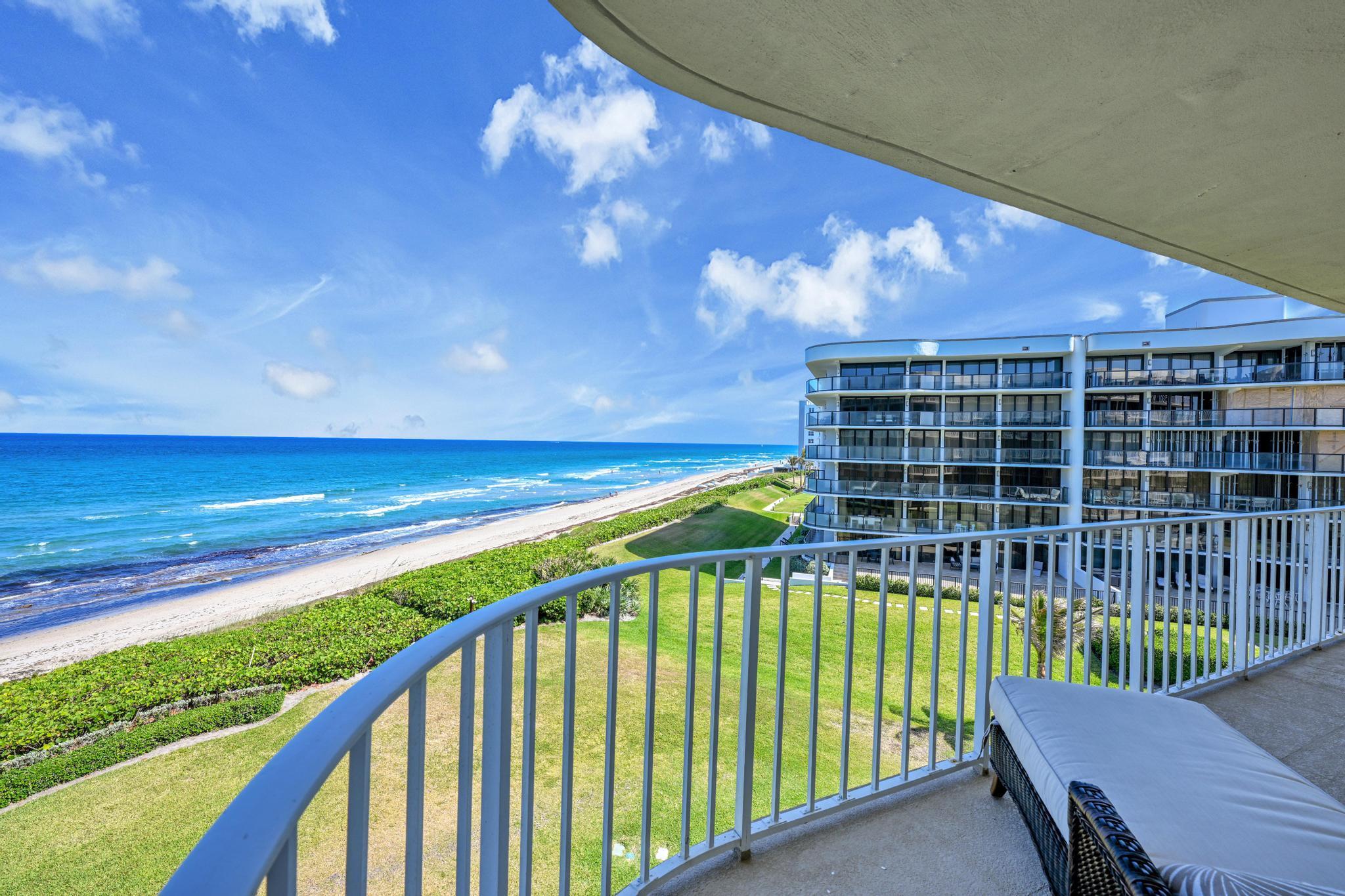 ATRIUMS OF PALM BEACH CON - Residential
