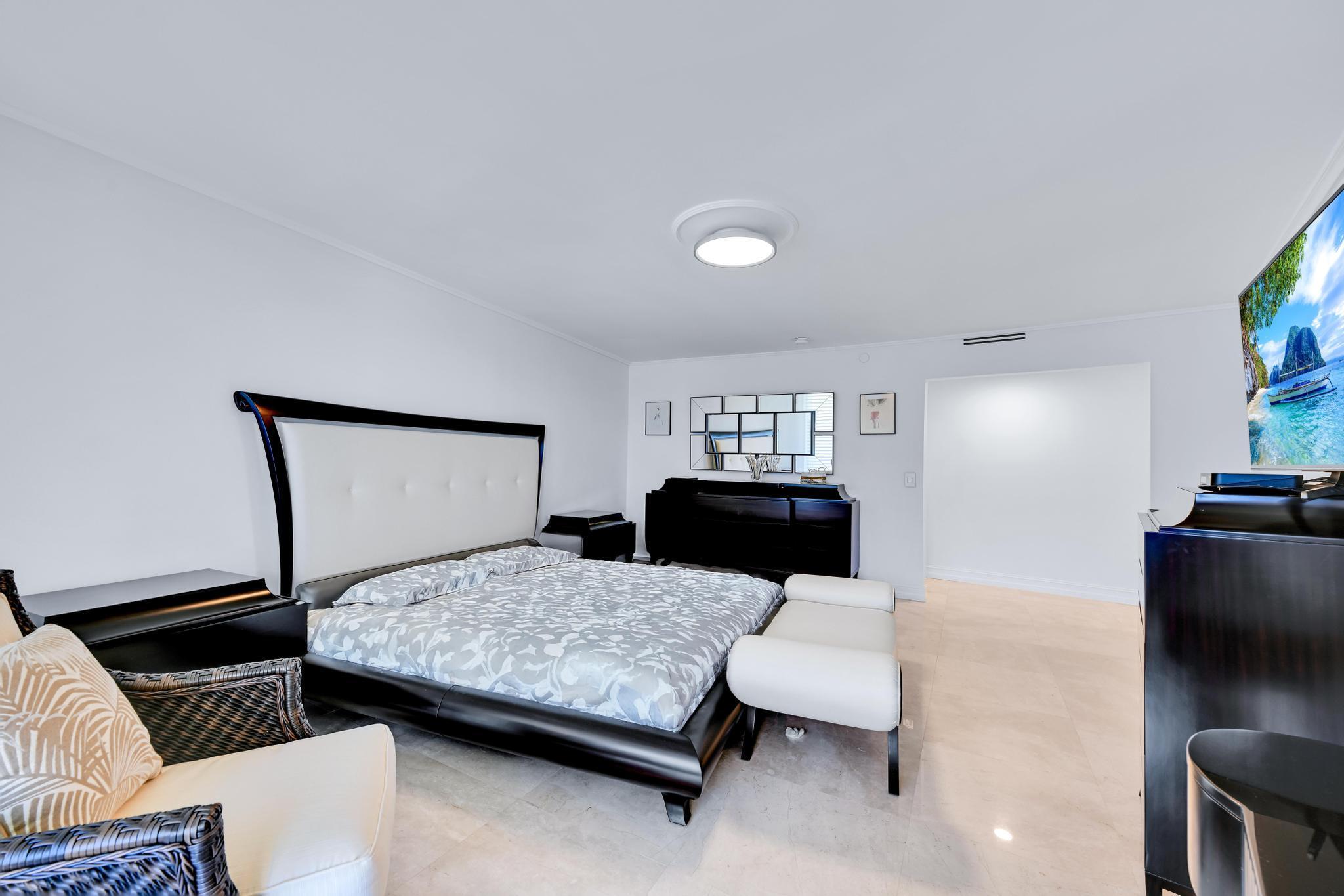 ATRIUMS OF PALM BEACH CON - Residential